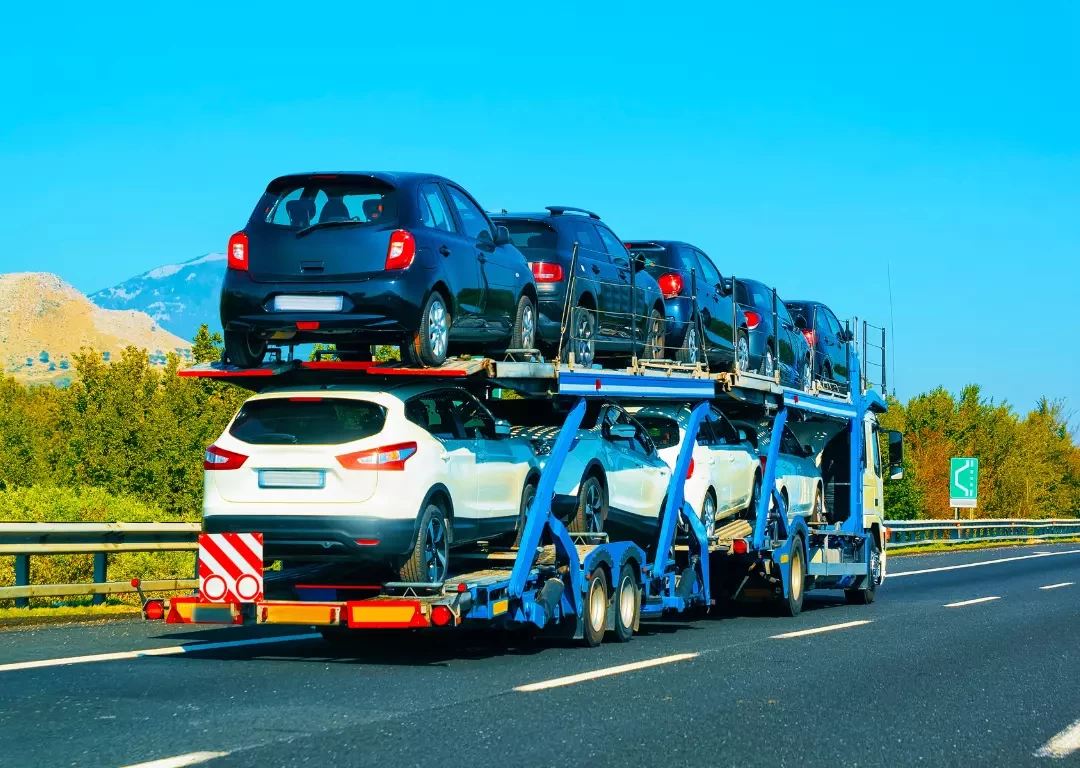 A car loader carrying cars from Melbourne to Brisbane